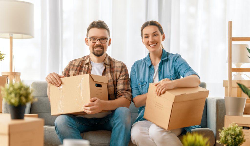 couple are moving to new apartment